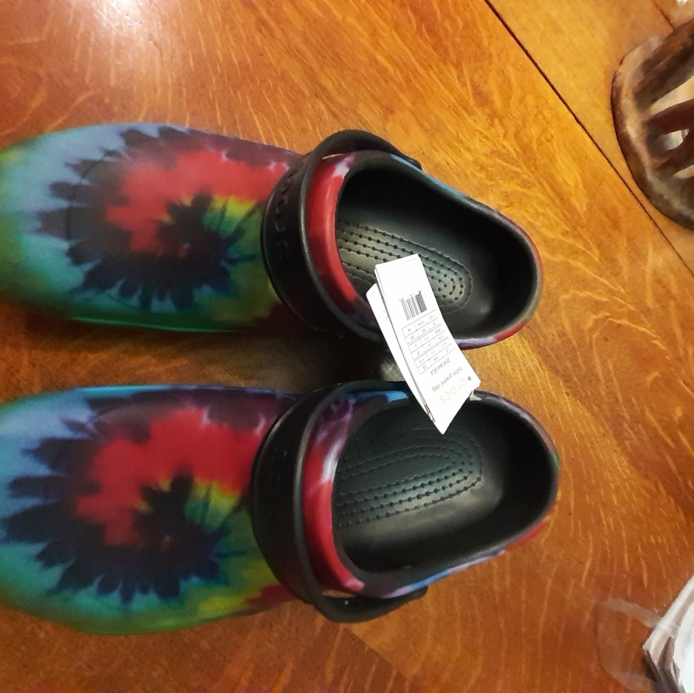NEW MEN'S CROCS sz13 bistro graphic clog